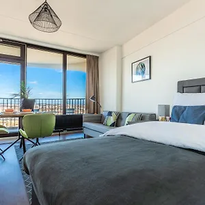 Fantastic Views Center Luxury Congress Apartment
